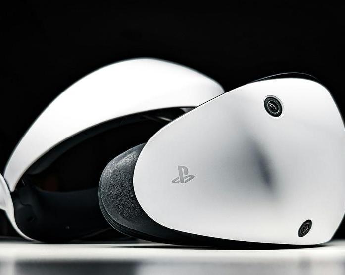 Склады заполнены, производство PlayStation VR2 остановлено: покупатели не хотят покупать VR